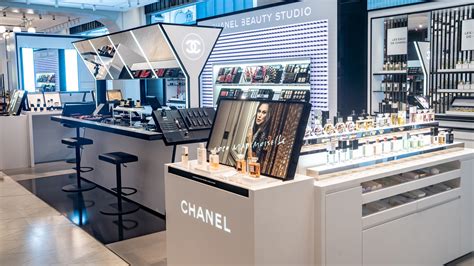 chanel parfums et beauté printemps haussmann de la femme|chanel boutiques perfume.